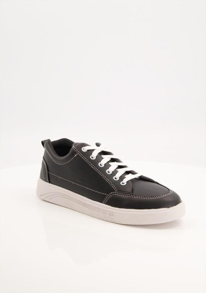 Black Camel Three Star Sneakers 1902-39, White & Black